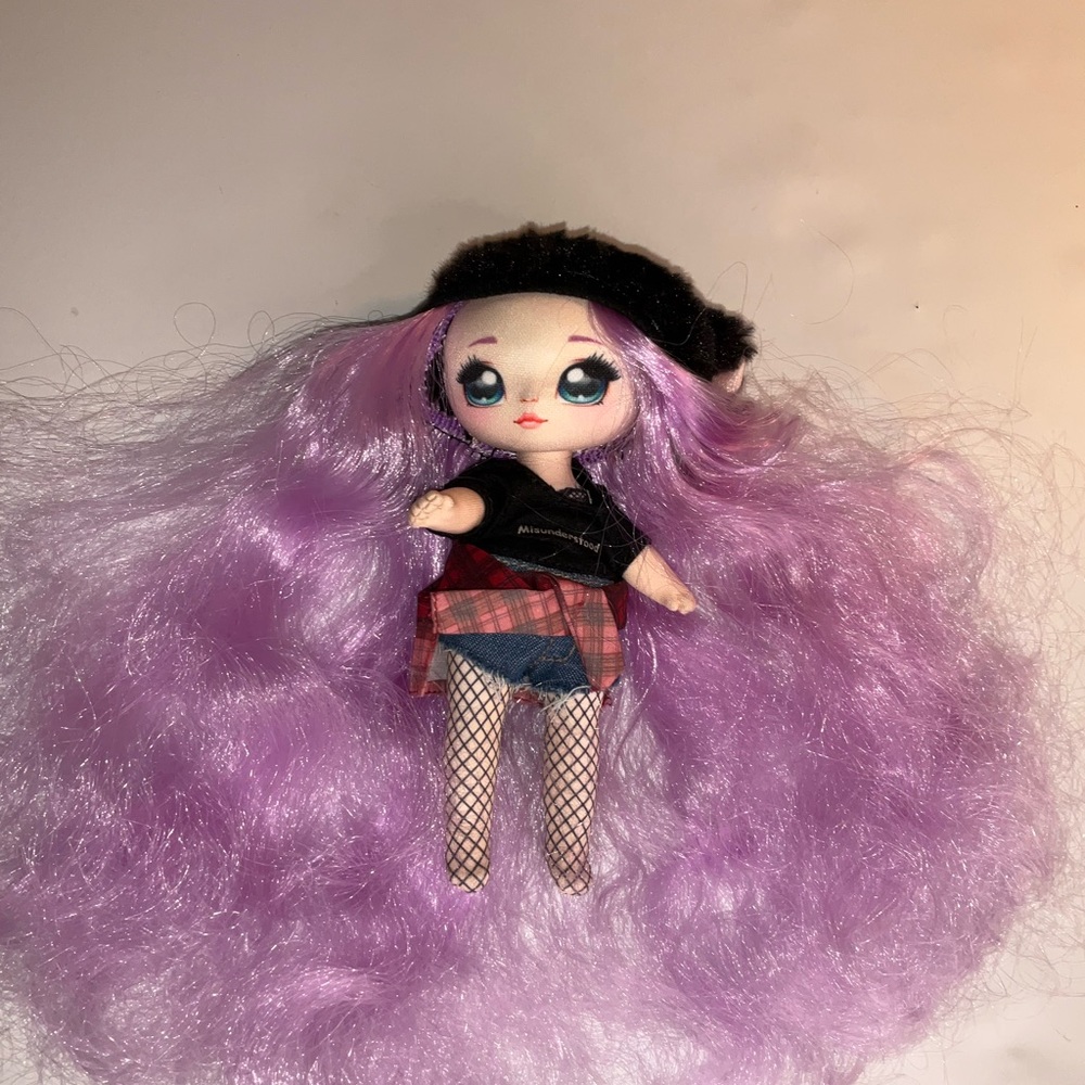 Na Na Na Nanana Surprise Minna Moody Doll Purple Hair Misunderstood Shirt LOL